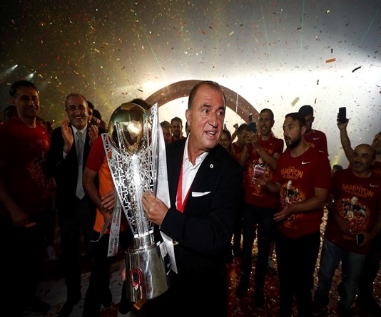 ŞAMPİYONLUĞUN HİKAYESİ