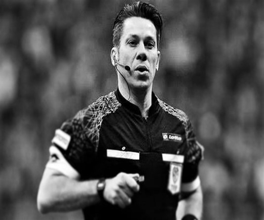 FIRAT KARANLIKUS