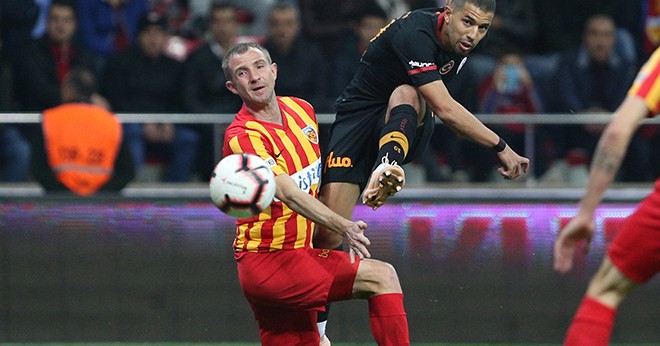 Krizi Fırsata Çeviren Galatasaray