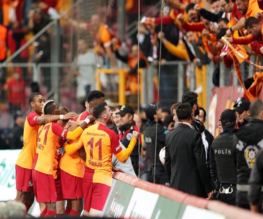 İğneyi kendimize çuvaldızı başkasına batıracağız
