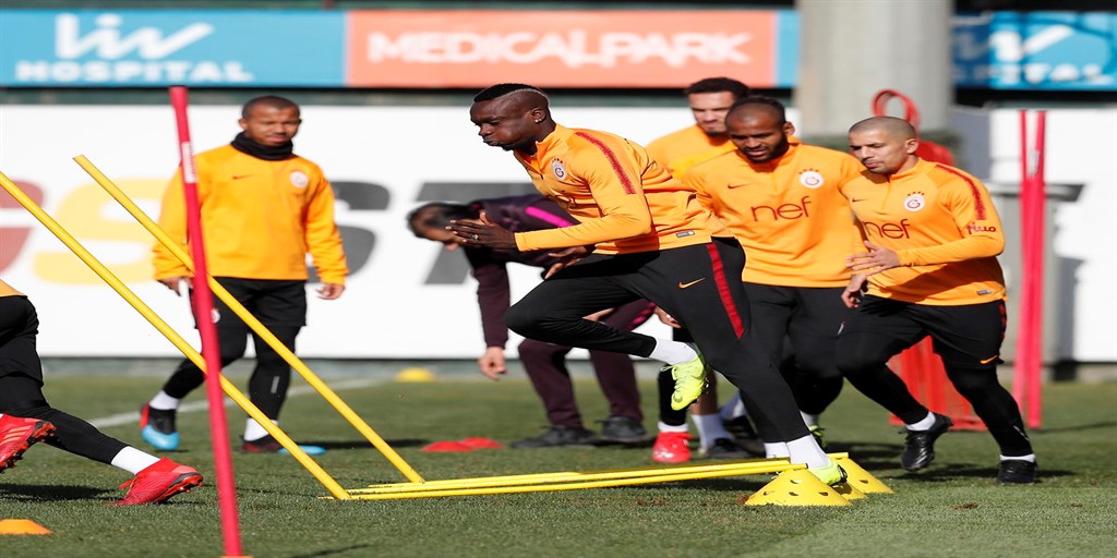 Galatasaray'ın yeni transferleri antrenmanda